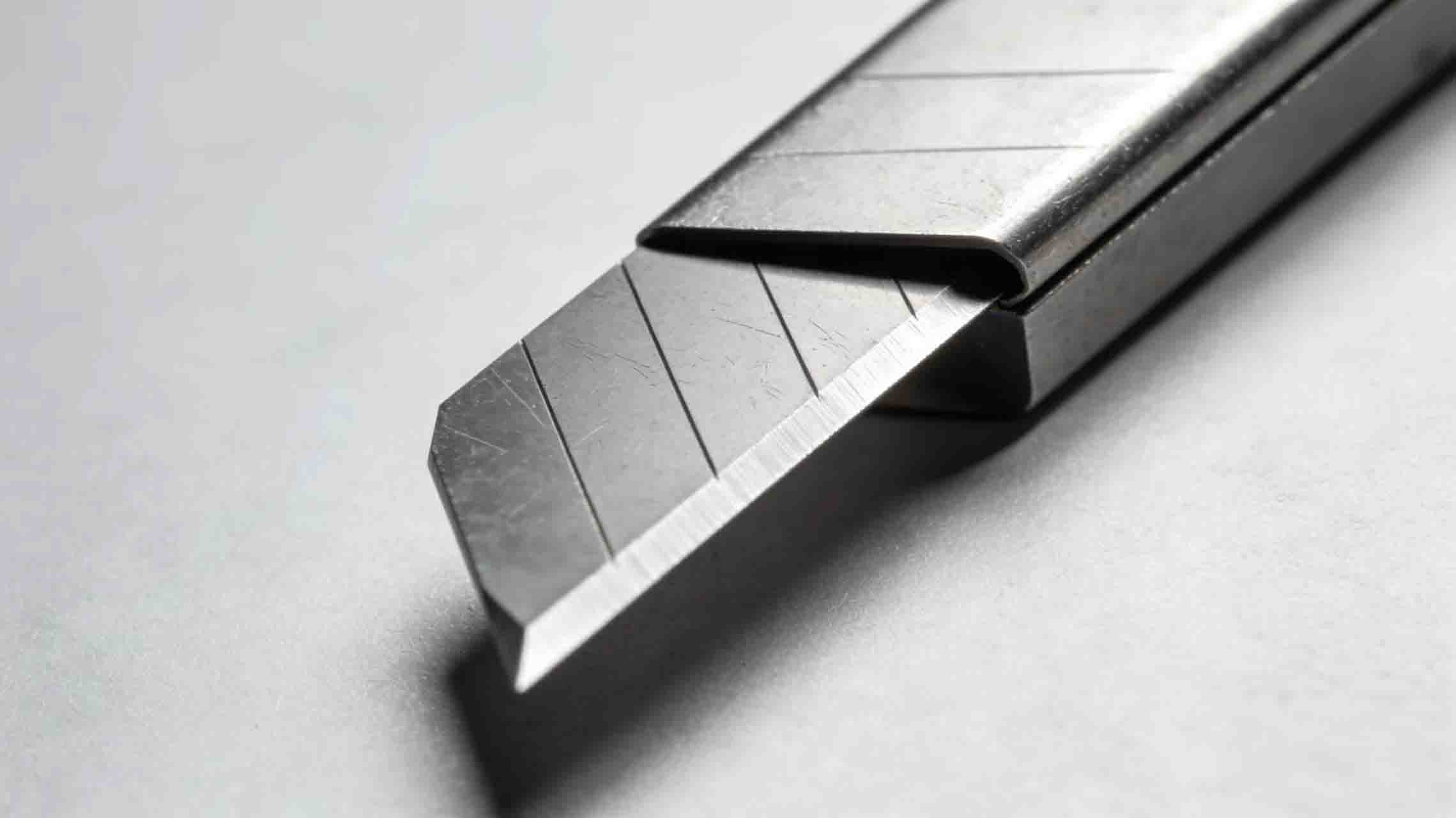 Der Einfluss der Geometrie der Schneidklinge auf die Papier- und Folienverarbeitung